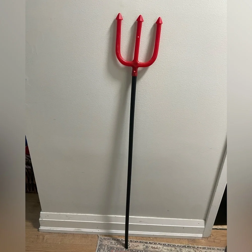 47” Red Devil Trident – Halloween Prop - Picture 3 of 5